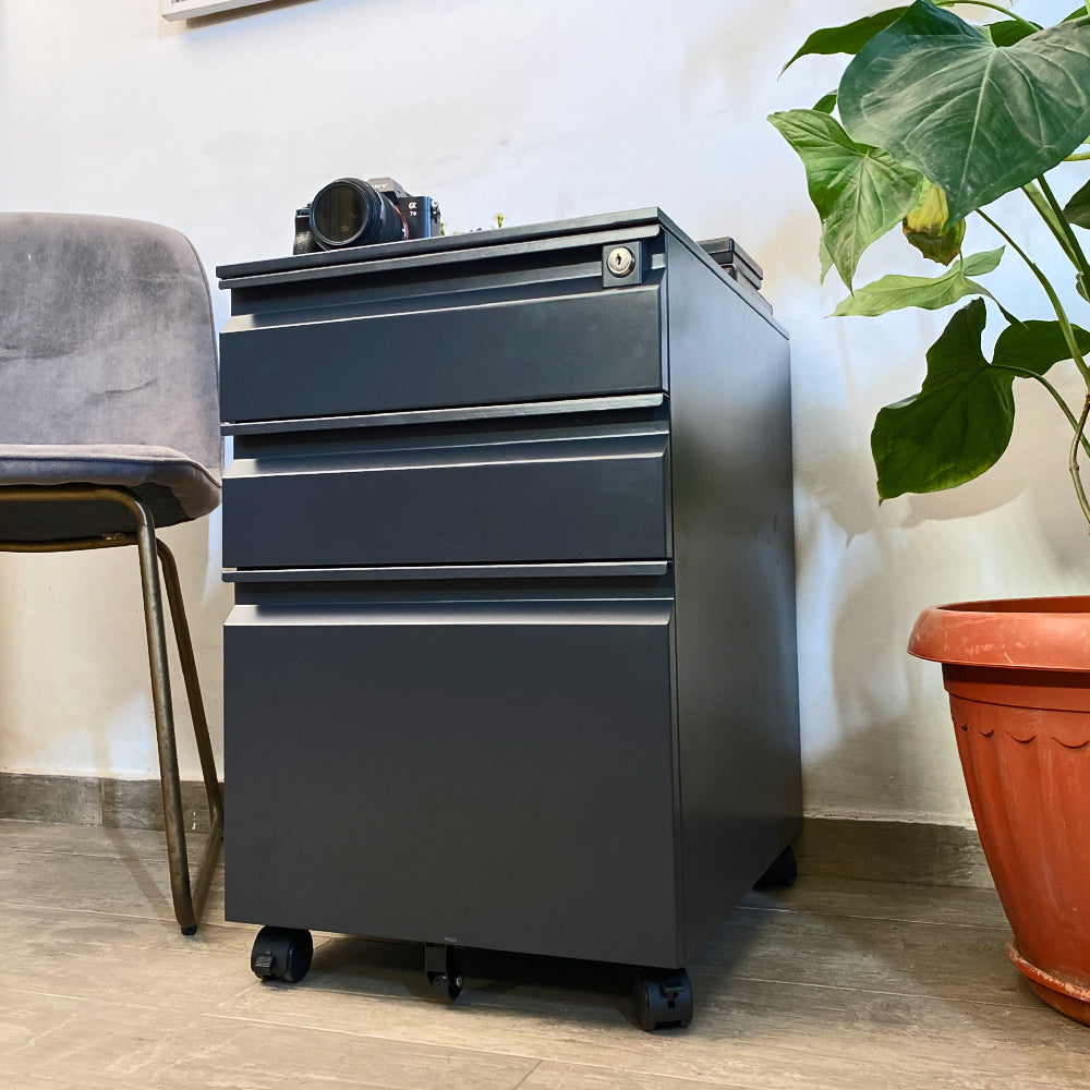 Cajonera Pedestal Con Ruedas Negro Mate